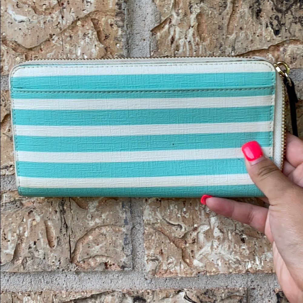 Wallet - Picture 2 of 5